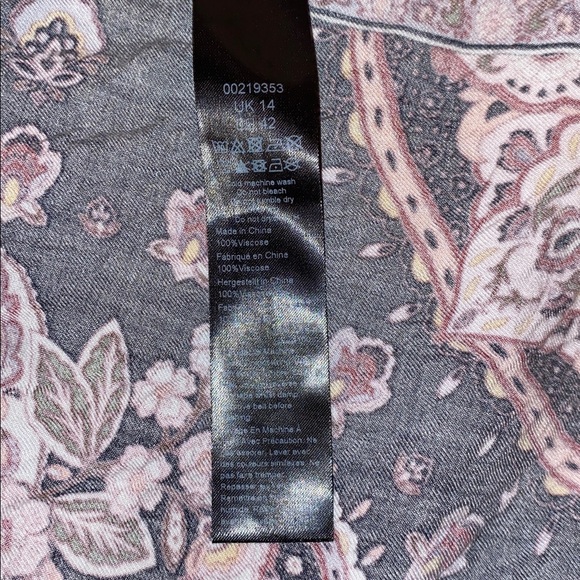 Avenue Long Sleeve Button Down Paisley Print Dress With Pockets - Picture 7 of 8